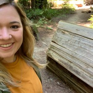 Meet your Posher, Claire